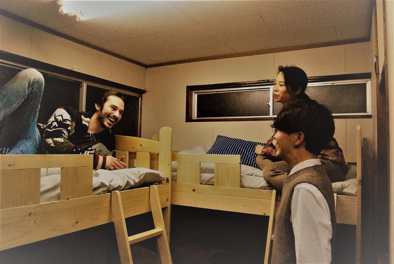 Guesthouse Omoya--全個室--囲炉裏のぬくもりと共にグループの絆を深める古民家宿でゆっくりとした時間を-6名部屋-6名部屋-8名部屋--最大20名-ペット同伴可は一室のみ- 마쓰야마 외부 사진